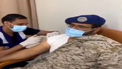 بالفيديو.. مستشفى الأمير منصور العسكري يقدم 1000 لقاح يوميًا بالطائف