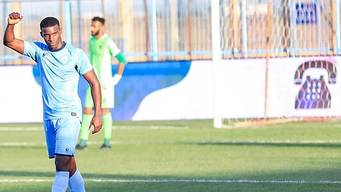 «الباطن» يكرم ضيافة الوحدة بثلاثية.. وآبرو يزاحم جوميز على صدارة الهدافين