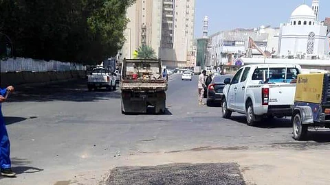 بالصور.. تجاوب عملي من أمانة مكة مع «صنبور منتصف الطريق»