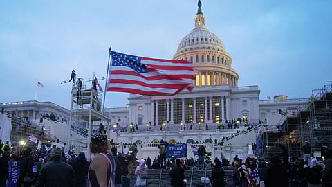 لأول مرة منذ اقتحام الكابيتول.. اعتقال مسؤول سابق في إدارة ترامب