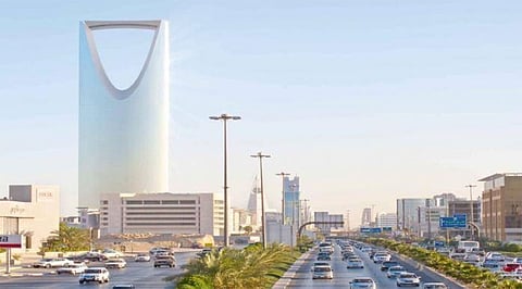 الأرصاد تنبه من رياح نشطة وأتربة مثارة على الرياض