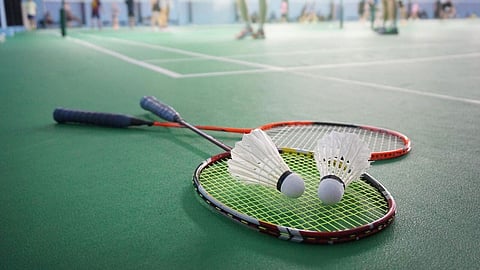 صراع الزعامة بين الهلال والشباب ينتقل إلى الريشة الطائرة