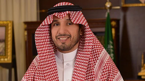 تجربة السعودية في التعليم «عن بُعد» تتصدر إشادات رئيس الجامعة الإسلامية
