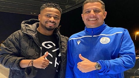 الشمراني يعود للملاعب.. ومدرب «الحد» يكشف كواليس التعاقد مع المهاجم السعودي