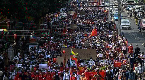 «العفو الدولية» تتهم الجيش في ميانمار باستخدام أسلحة فتّاكة ضد متظاهرين سلميين