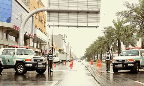 الدفاع المدني يحذر: تقلبات جوية وعواصف رملية على معظم مناطق المملكة