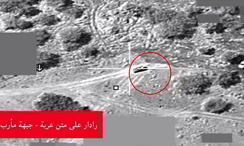 مقطع يوثق لحظة تدمير التحالف منظومة دفاع جوي لميليشيا الحوثي في مأرب