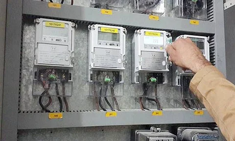 ما هي تعريفة استهلاك الكهرباء بنشاط الحوسبة السحابية وعلى مَن تُطَبّق؟