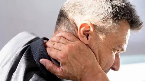 أسباب وأعراض أورام الرأس والرقبة