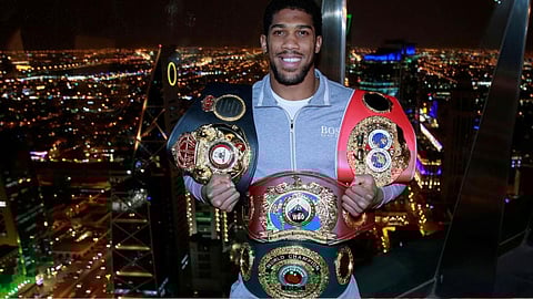 جوشوا vs فيوري.. صراع بريطاني مثير على لقب بطولة العالم للوزن الثقيل