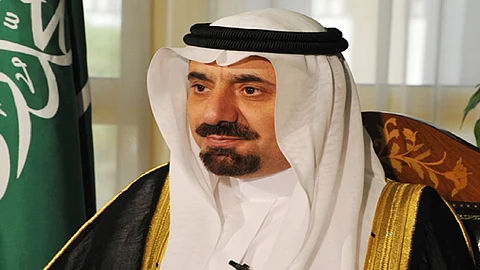 أمير نجران يعزي ذوي آل دغيش