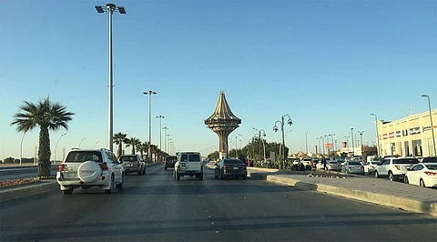 الأرصاد: سحب رعدية ممطرة ورياح نشطة وأتربة مثارة على بعض مناطق المملكة