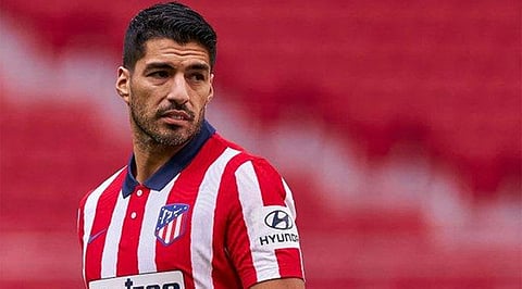 سواريز يحسم المقارنة بين هالاند ومبابي.. ويكشف موقفه من برشلونة