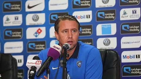 مدرب «الهلال» السابق يقترب من تدريب الأهلي