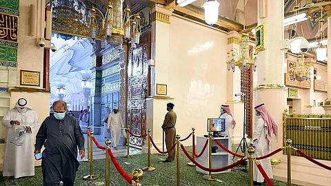 «الشؤون الإسلامية» تنفذ أكثر من 167 ألف جولة رقابية على المساجد والجوامع