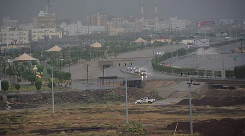 الأرصاد: 9 مناطق تتأثر بنشاط الرياح والأتربة والسحب الرعدية.. الأربعاء