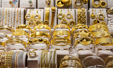 استقرار الذهب بالسوق السعودية بعد موجة ارتفاعات..  الجرام يبدأ بـ121.60 ريال