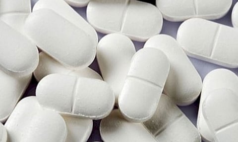 «الغذاء والدواء» توضح كيفية إعطاء الجرعة الصحيحة من الباراسيتامول