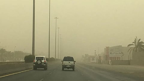 الصخري: أتربة وغبار على أجزاء من الشرقية والرياض