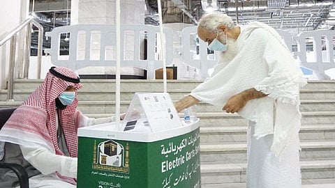 بالصور.. «شؤون الحرمين»: أكثر من ٦٠ ألف معتمر استفادوا من تطبيق «تنقل»