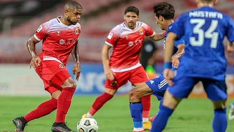 ركلات الترجيح تقصي الوحدة من دوري أبطال آسيا