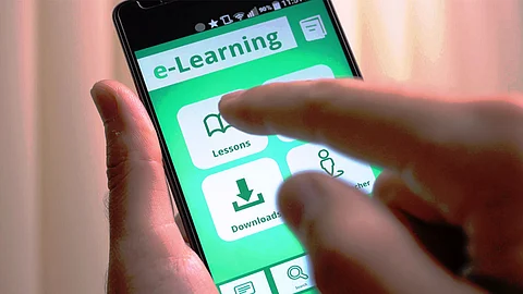 الأحد.. انطلاق ملتقى «التعليم عن بُعد» لمناقشة التطلعات المستقبلية