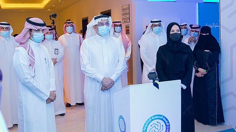 وزير التعليم يدشّن الاستراتيجية والهوية الجديدة للجامعة السعودية الإلكترونية