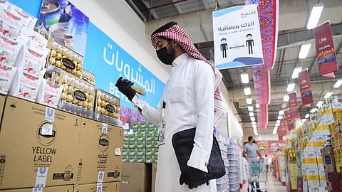 أمانة الحدود الشمالية تنفذ أكثر من 815 زيارة رقابية خلال مايو الماضي