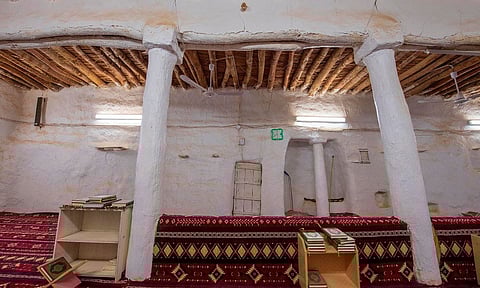 ما هي قصة مسجد قفار في حائل؟.. 163 عامًا ترويها جدرانه