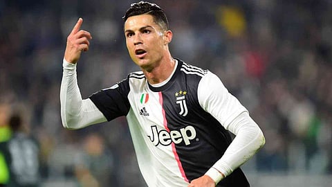 بيبي يحذر رونالدو من العودة إلى البرتغال