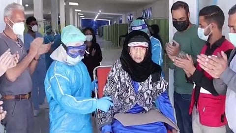 بالفيديو.. أكبر معمرة سورية تهزم كورونا في 10 أيام