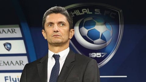 24 ساعة تحسم وجهة مدرب الهلال السابق.. وعينه على الدوري الإيطالي