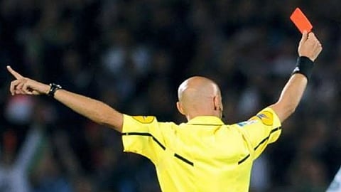 طرد حارس مرمى أرجنتيني بسبب فعل مشين داخل الملعب