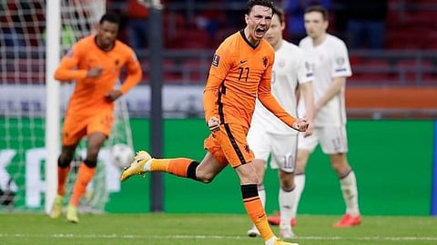 النصر يخطط لضم نجم منتخب هولندا في ميركاتو الصيف