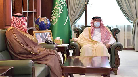 أمير جازان يستقبل المحافظين المكلفين ويوجه بتطوير المحافظات تنمويًا