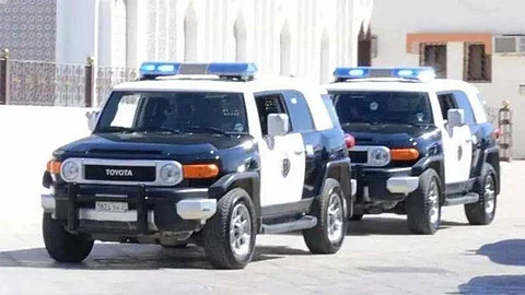 الإطاحة بمواطنين و5 مقيمين ارتكبوا 7 جرائم سرقة مواد بناء في جدة