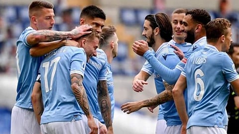 لاتسيو يلقّن ميلان درسًا قاسيًا ونابولي يعبر تورينو بالدوري الإيطالي