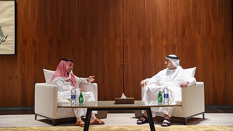 جلسة مباحثات رسمية بين الأمير فيصل بن فرحان ووزير الخارجية الإماراتي