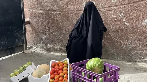 «أم زياد».. بائعة الخضار تتنازل عن الحق الخاص في قضية «التنمر»