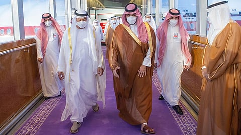 بالصور.. السعودية تختار «البنفسجي» لونًا لسجاد مراسم استقبال ضيوفها