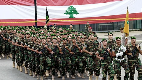 الجيش اللبناني: توقيف شاحنات محملة بمحروقات معدة للتهريب