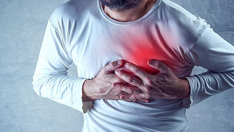 النمر يحذر من «أشد أنواع الحزن» تأثيرًا على القلب