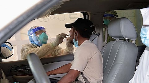 الصحة: 942 إصابة جديدة بكورونا وتعافي 1064 ووفاة 13 شخصًا