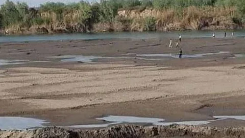 كارثة بيئية وإنسانية.. نهر الفرات يجف في سوريا بسبب تركيا