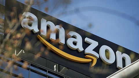 «أمازون».. جيف بيزوس يبيع حصة بـ6.7 مليار دولار من أسهم الشركة