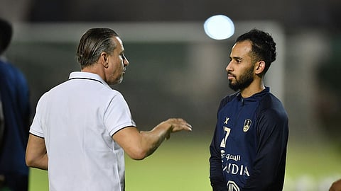 الأهلي يدرس فك الارتباط مع ريجيكامب.. ويتمسك بـ«العمود الفقري»