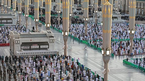 صلاة العيد بالسعودية.. خطيب الحرم وإمام المسجد النبوي يوجهان رسائل متعددة
