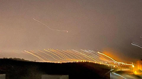 إسرائيل: 2000 قذيفة وصاروخ أطلقت من غزة منذ الاثنين الماضي