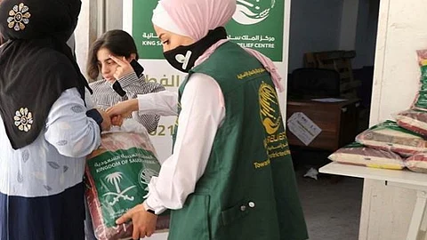 مركز الملك سلمان للإغاثة يختتم مشروع زكاة عيد الفطر بالأردن