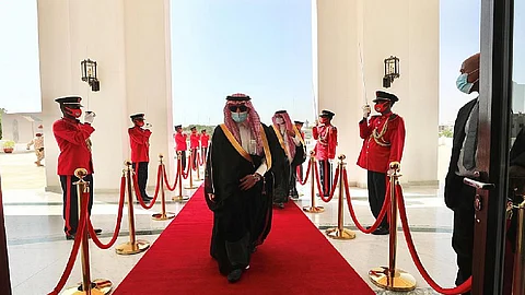 نيابة عن خادم الحرمين.. قطان يشارك في مراسم تنصيب رئيس جيبوتي